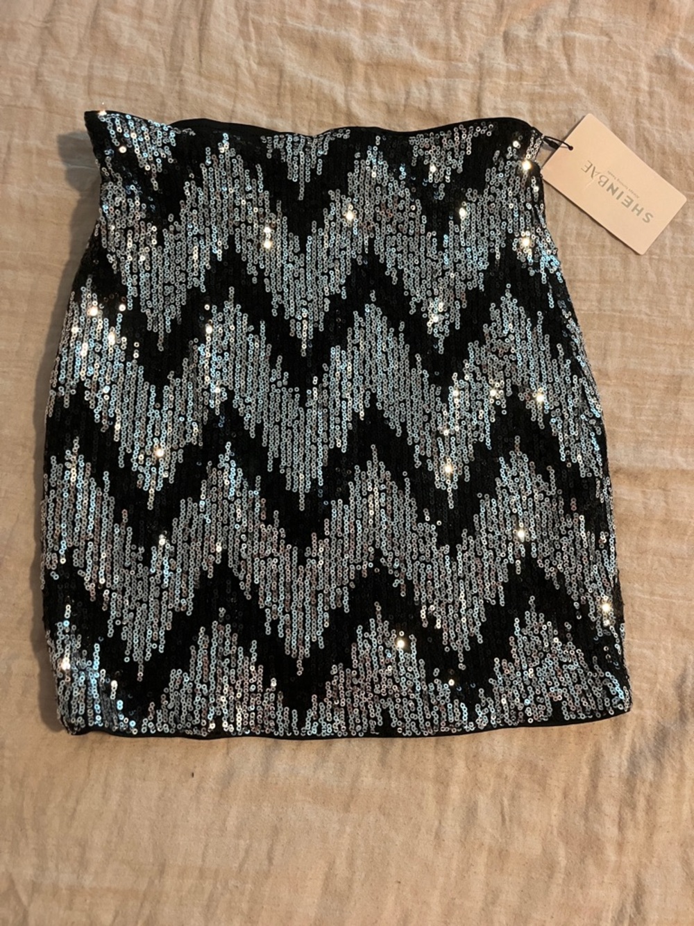 SHEIN Black and Silver Chevron Sequin Mini Skirt
